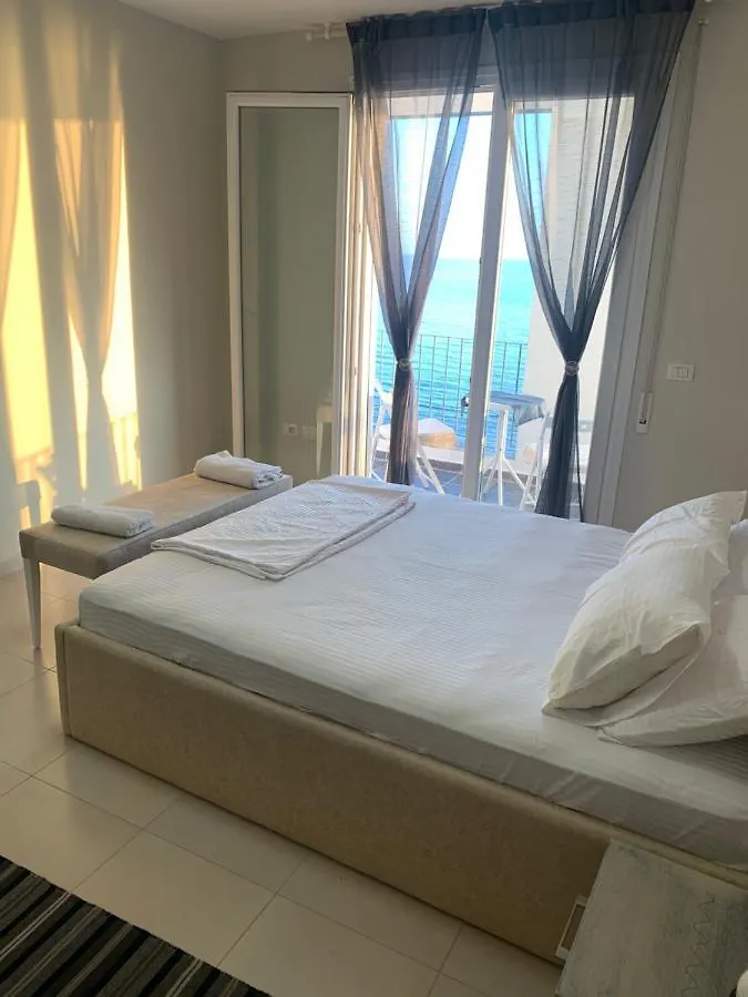 Viki Sea View Apartment Durrës 0*,  Albania