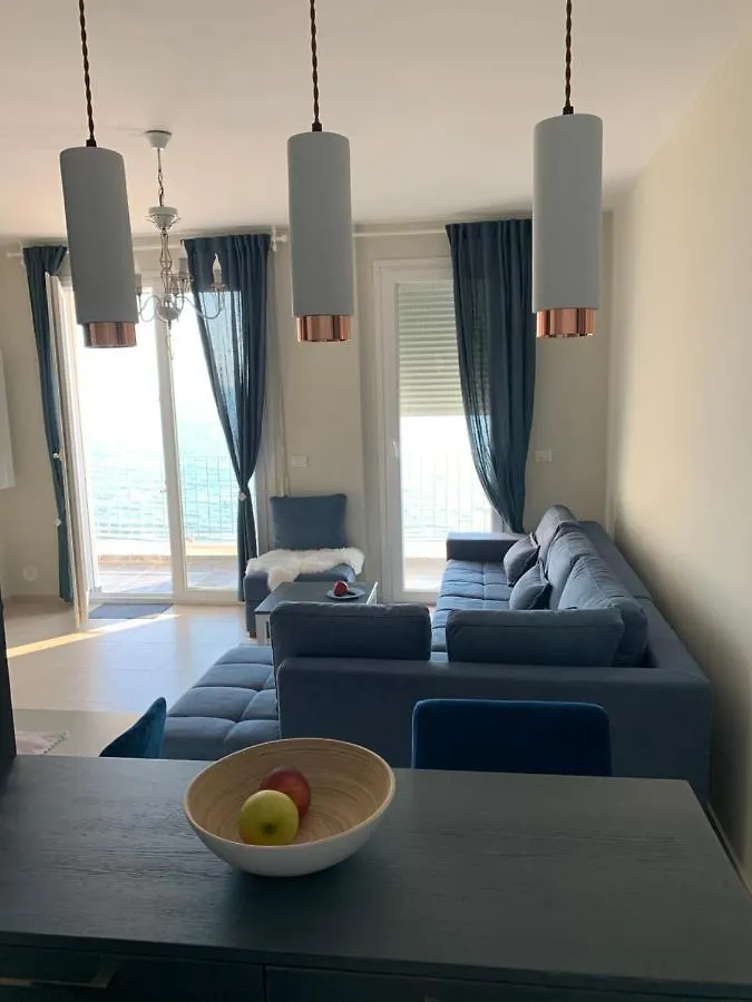 Viki Sea View Apartment Durrës